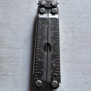 SOG POWERLOCK MULTI TOOL PLIERS KNIFE 5809599 - Picture 1 of 10