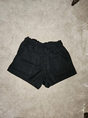 Pantalones cortos para mujer H&M negros de talle alto mezcla de lino talla 8 Foto 1 de 4