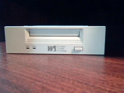 SCSI DAT Tape Drive SUN 370-2377 DD3 HP C1537-00631 3702377-02 3826 DAT3 12/24 - Image 1 of 4
