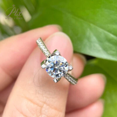 0.5~2KT Rund Moissanit Heiligenschein Verlobungsring Ring 18K Weißgold Plattiert - Bild 1 von 4