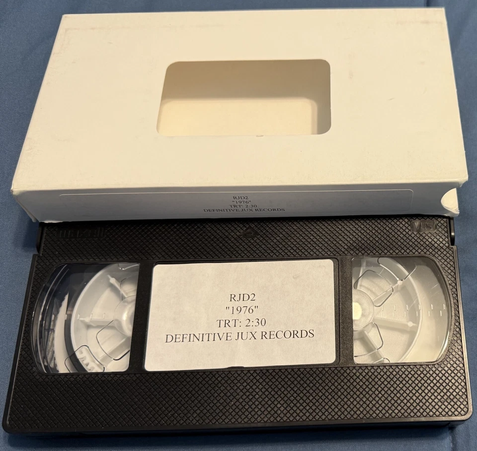 RJD2-1976/2004 DEFINITIVE JUX RECORDS VHS SINGLE PROMO MUSIC VIDEO TAPE RARE!! - Image 1 of 1