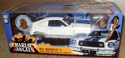 CHARLIE'S ANGELS Farrah Fawcett GREENLIGHT Ford MUSTANG COBRA Car FIGURE 1:18 - Image 1 of 4