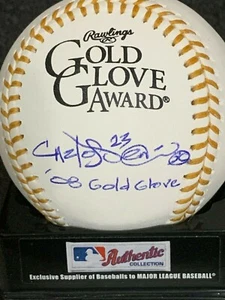 CARLOS PENA  TAMPA BAY RAYS  2008 GOLD GLOVE   SIGNED GOLD GLOVE OML BASEBALL - Picture 1 of 1