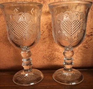 Vintage 1978 Avon set Of 2 Fostoria Hearts &Diamond Goblets - Picture 1 of 4