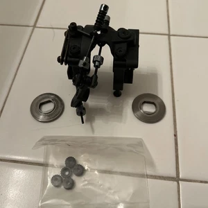 Mugen Mbx7r MBX8 Center Diff Brake Mounts Nitro Buggy Truggy Parts Lot - Picture 1 of 4