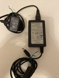 Adaptador de fuente de alimentación de CA Asian Power Devices DA-24B12-C negro compacto de 12 V 2 amperios - Imagen 1 de 5