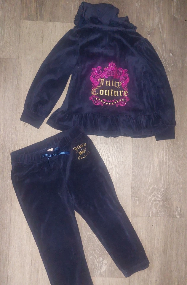 Calça jogger Juicy Couture feminina tamanho 2T veludo azul 2 peças roupa com capuz 24 meses - Imagem 1 de 4