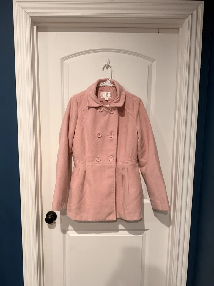 Chaquetón para mujer Xhilaration rosa claro con botones y bolsillos talla grande Foto 1 de 4