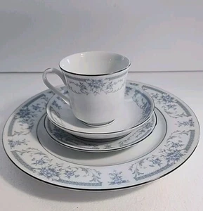 Blue Whisper Sheffield Fine China 4 teiliges Set 10,25 Teller 5,5 Schüssel, Tasse & Untertasse - Bild 1 von 10