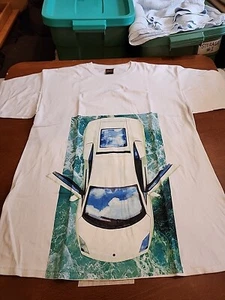 Akoo Men's LARGE S/S White Crewneck Graphic Sportscar T-Shirt EUC. SB7 - Picture 1 of 8