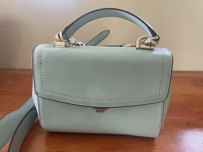 Bandolera de cuero Michael Kors Ava XS en jade pálido Foto 1 de 4