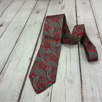 Lands' End Red and Gray Paisley silk Tie made in USA classic preppy old money - Image 1 of 4