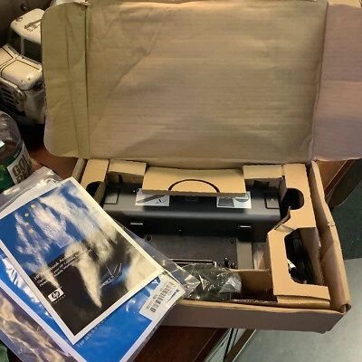 HP EN488UT#ABA Docking Station With 120W Start Adapter For Laptops - Image 1 of 4