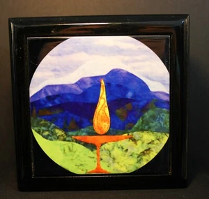 Baratija/Joyero - Laca Negra con Paisaje Abstracto y Decoración Llama. - Imagen 1 de 6