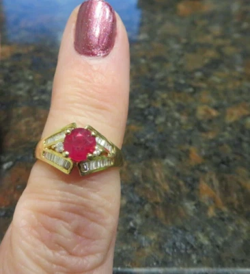 18 K SOLID GOLD RING 3/4 CT RED NATURAL RUBY & 1/2 CTS NATURAL DIAMONDS 4.1 GR - Image 1 of 4