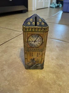 Banco de torre de reloj de hojalata Churchill's Peter Pan & Friends ~ ¡Excelente! - Imagen 1 de 5