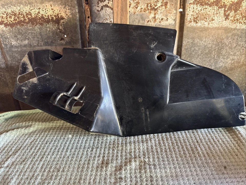 Honda Recon 250 2001 guardabarros delantero interior izquierdo guardabarros guardabarros 61862-HM8-000 Foto 1 de 3