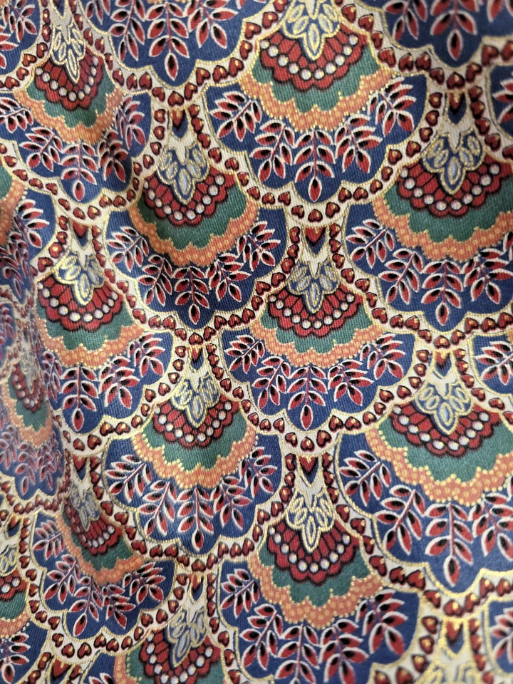  Scalloped Art Deco Gold Print Fabric Vintage 3.75 Yards X 55 Inches Ambiance - Image 1 of 4