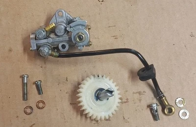 Bomba de aceite Kawasaki KD100 m, engranaje de transmisión, línea, accesorios, etc. Foto 1 de 4