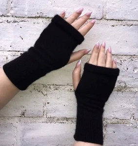 Black PURE 100% CASHMERE Fingerless Gloves HANDMADE in UK One Size GIFT - Picture 1 of 9