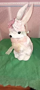 GALLERIE II-SMALL WHITE VELVET RABBIT HARD FIGURE-NEW-2021 - Picture 1 of 4