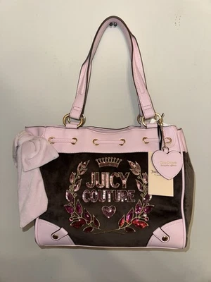 Bolsa tote Juicy Couture Juicy Never Dies Daydreamer chocolate chiffon viral NOVA - Imagem 1 de 4