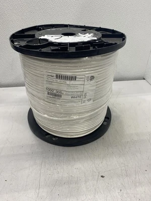 Cable blanco Leviton Ber Tek 1000 ft 1140401 Foto 1 de 4