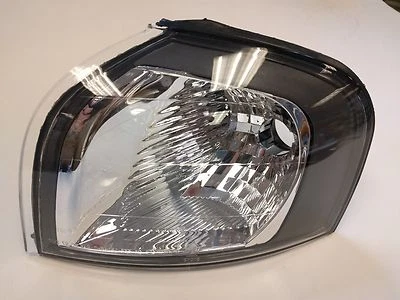 Señal de giro de estacionamiento lado izquierdo/conductor Volvo S80 (2000-2003) bisel negro 8620463 Foto 1 de 4