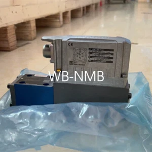 Rexroth R901382346 4WRPEH6C4B24L-3X/M/24A1 valve FedEx or DHL - Afbeelding 1 van 3