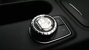 AMG Affalterbach Emblem Kuppelharz Multimedia Steuerknauf Abzeichen - Bild 1 von 2