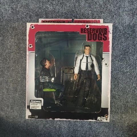 Mezco Reservoir Dogs Action Figures Stuck In The Middle With You 2001 NIB Rare Cover
