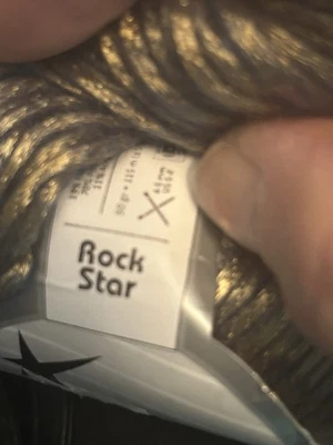 Пряжа шерстяная мериносовая мягкая нейлон металлический блеск черная бронза Rock Star 53025 50 г 125 лет - Изображение 1 из 4