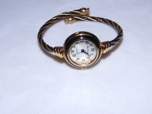 TWISTED WIRE WATCH BLACK & GOLD NICE FOR A PETITE WRIST NEW ! - Picture 1 of 5