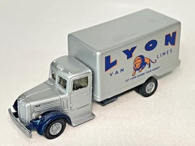 DMC DeHanes Model Company 1940 Mack LF «Lyons Van Lines» - Изображение 1 из 4
