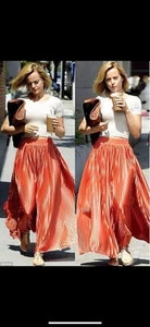 AMERICAN APPAREL Ladies Skirt Size XS-S Pleat Accordion Rust Midi Mena Suvari - Picture 1 of 12