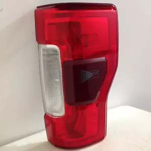 Luz trasera halógena derecha Ford Super Duty F250 F350 2017 2018 2019 ciega *no led* - Imagen 1 de 11