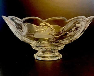 Studio Silversmith Crystal Liliana Collection Large SERVING BOWL Frosted Lily - Picture 1 of 4