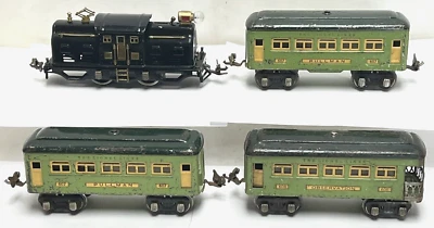 LIONEL PREWAR O-GAUGE 252 LOCOMOTIVE WITH (2)607 PULLMAN & 608 OBSERVATION CAR - Image 1 of 4