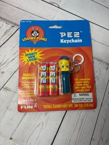 NEW/SEALED PEZ Tweety Bird With Hat Keychain Dispenser 2000 - Picture 1 of 2