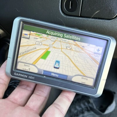 GPS Garmin Nuvi 200w usado com cabo - Imagem 1 de 4