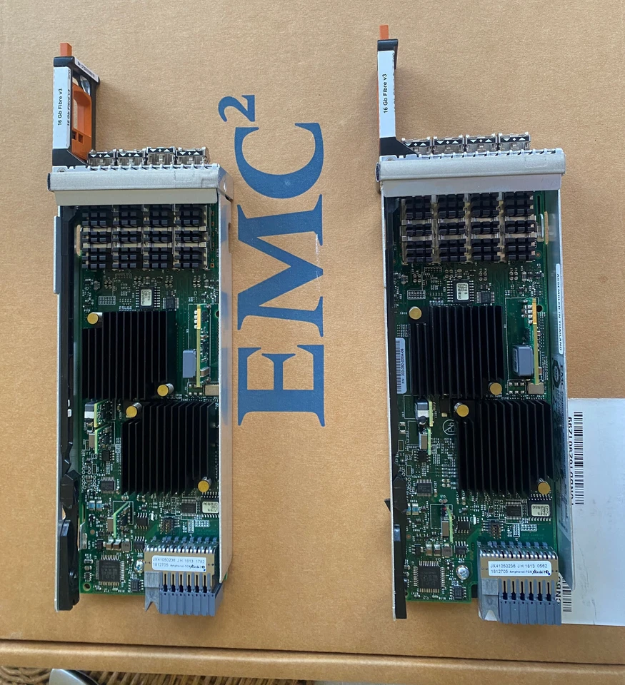 EMC Unity 303-392-000A-06 4-Port 16Gb FC Fibre v3 I/O Module w/ 4x D3SFP16F SFP+ - Image 1 of 4