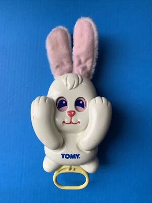TOMY Blinkie Bunny 1991 w Pull-String, Sound,Moving Eyes & Fur Ears Vintage, c5 - Image 1 of 4