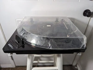 ION ILP Turntable Vinyl Record Player - Picture 1 of 4