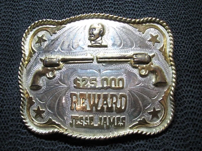 GRAN HEBILLA DE CINTURÓN REVÓLVERES WESTERN JESSE JAMES RECOMPENSA $25,000! ¡VINTAGE! RARO! Foto 1 de 4