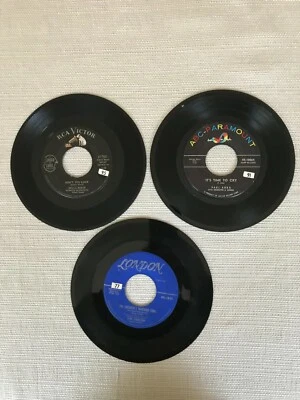 Don't You Know, It's Time To Cry & Children's Marching Song  45 RPM Records Lot - Image 1 of 4