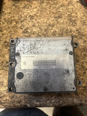 SAAB 93 OEM ECU 55352688 Foto 1 de 2