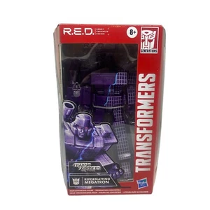 TRANSFORMERS GENERATIONS RED REFORMATTING MEGATRON WALMART EXCLUSIVE! - Picture 1 of 5