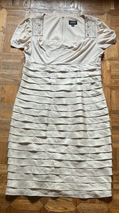 Adrianna Papell Light Gold Jeweled Tiered Wedding Formal Cocktail Dress Size 12 - Picture 1 of 15