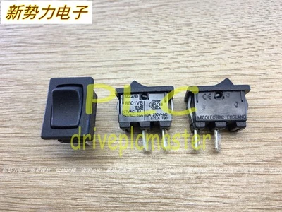 Interruptor momentáneo basculante arcoeléctrico 8601VB 10A 2 posiciones #dr CANTIDAD: 2 PIEZAS Foto 1 de 3