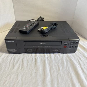 Emerson Videorecorder 4 Kopf Digital Audio Tracking Model No. Videorecorder 4003 mit Fernbedienung & AV-Kabel - Bild 1 von 8